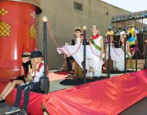 Carroza Moulin Rouge